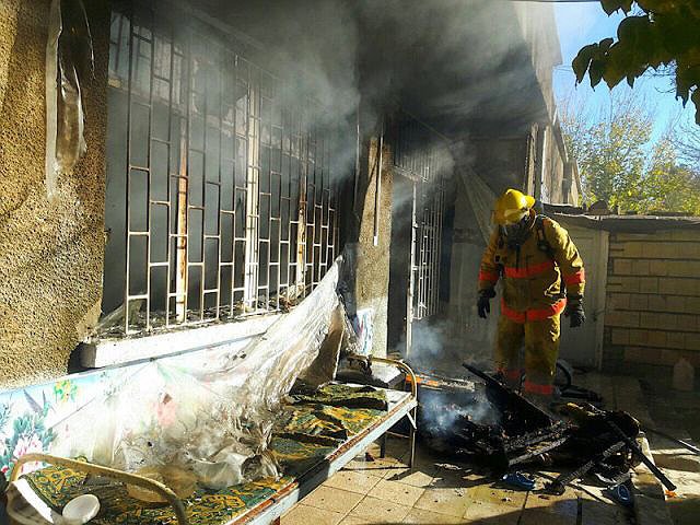 چهار باب مغازه در دهلران دچار آتش‌سوزی شد